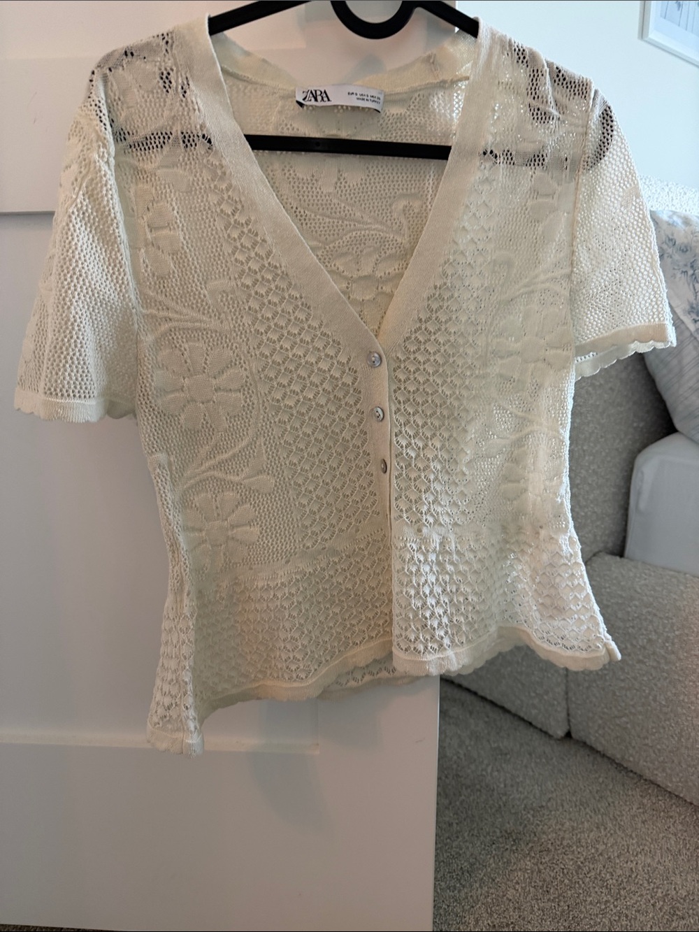 Zara Cream Crochet Floral Knit Button-Front Top
